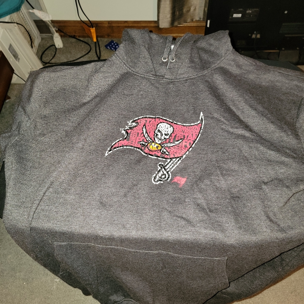 Majestic Tampa Bay Buccaneers Hoodie